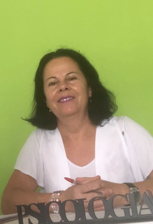 Agda Regina Molina do Carmo