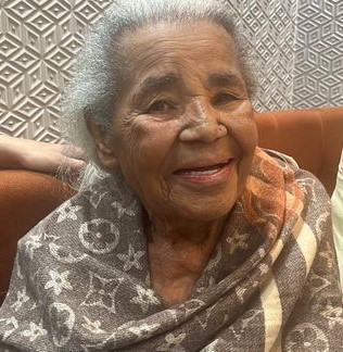 Josefa Maria dos Santos Bouças